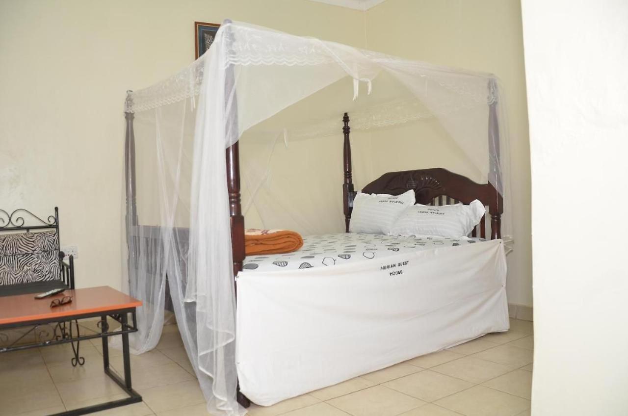 Merian Gardens And Guest House Mukono Town Esterno foto
